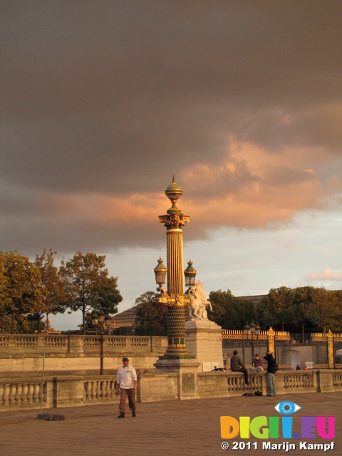 SX18534 Place de la Concorde at sunset